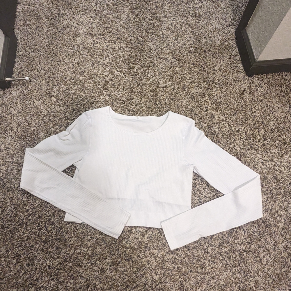 LULU LEMON CROPPED TRAINING TOP